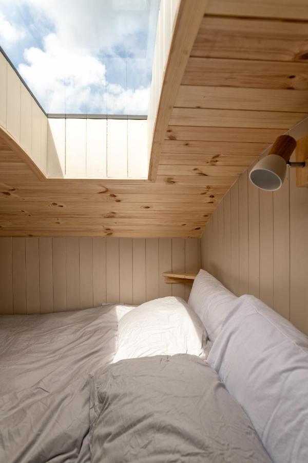 Enchanting Tiny House With Wood Burner And Hot Tub In Cairngorms 발라터 외부 사진
